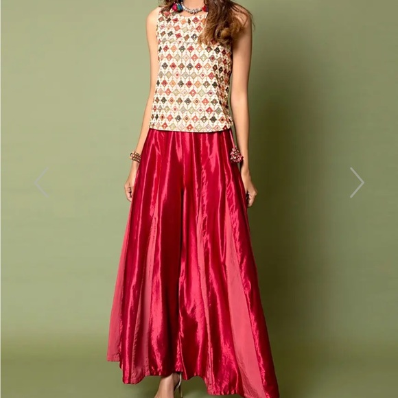 NWT Ivory And Metallic Coral Top And Box Pleat Palazzo Set - Picture 1 of 5